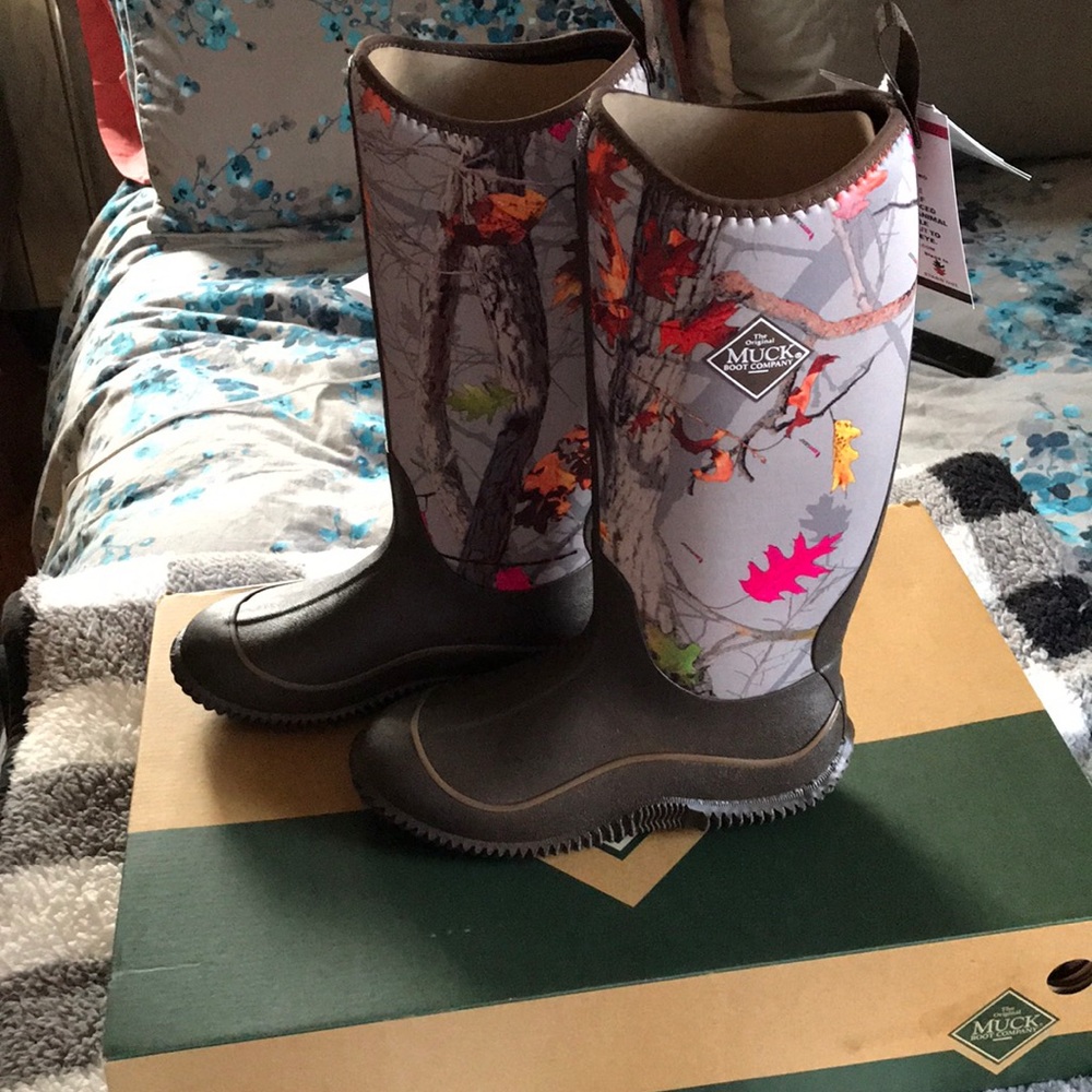 Muck boots